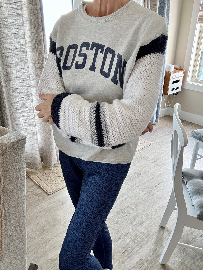 Boston Sweatshirt with Crochet Sleeves