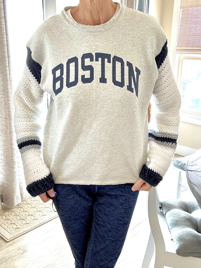 Boston Sweatshirt with Crochet Sleeves